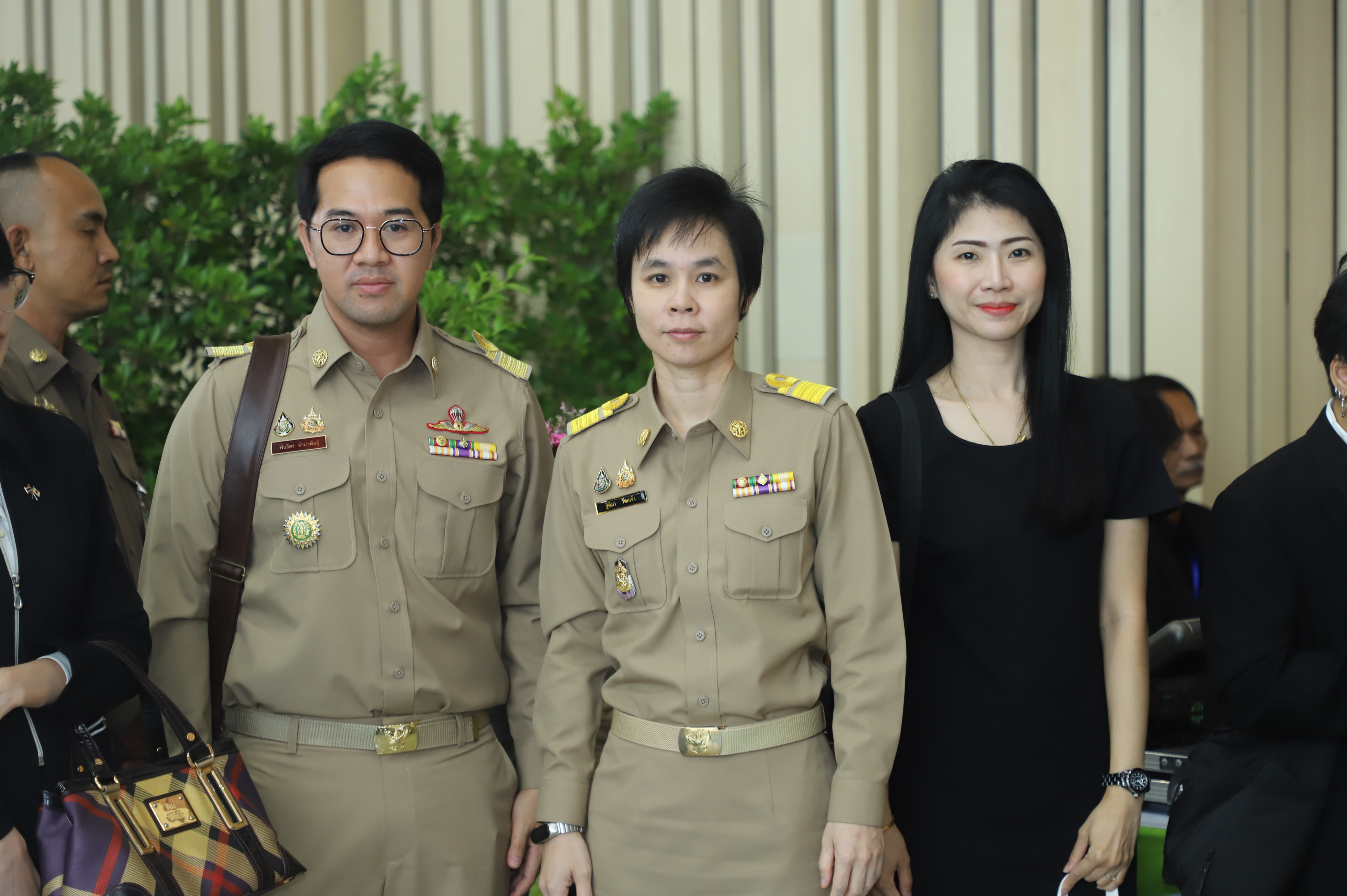 title - เลขาฯ ส.ป.ก. เฝ้ารับเสด็จ สมเด็จพระกนิษฐาธิราชเจ้า กรมสมเด็จพระเทพรัตนราชสุดาฯ สยามบรมราชกุมารี ทรงเป็นองค์ประธานเปิดงาน 60 ปี ปลานิลพระราชทาน เพื่อปวงชนชาวไทย